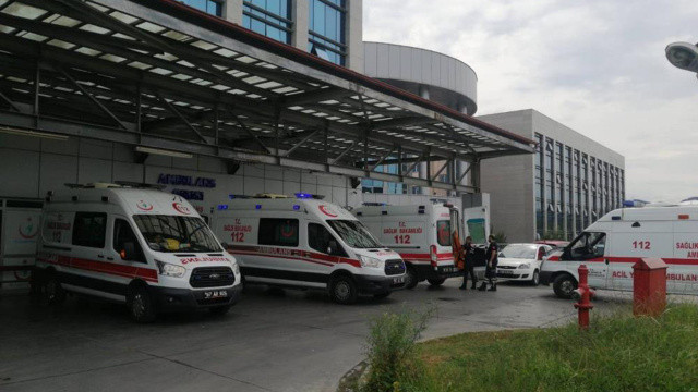 Sigara içen adam balkondan düştü Sigara içen adam balkondan düştü