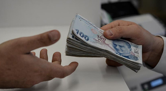 Taslak Cumhurbaşkanı'na sunuldu: 3600’le emekli aylıkları 1.234 TL yükselecek Taslak Cumhurbaşkanı'na sunuldu: 3600’le emekli aylıkları 1.234 TL yükselecek
