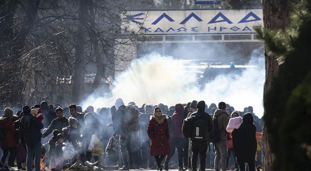 Yunan güvenlik güçleri Edirne sınırında dehşet saçtı! 1 göçmen hayatını kaybetti Yunan güvenlik güçleri Edirne sınırında dehşet saçtı! 1 göçmen hayatını kaybetti