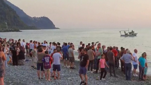 10 yaşındaki çocuk bayram tatili için geldiği Artvin'de kayboldu! 10 yaşındaki çocuk bayram tatili için geldiği Artvin'de kayboldu!