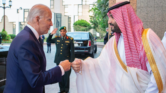 ABD Başkanı Biden Suudi Arabistan&#039;da