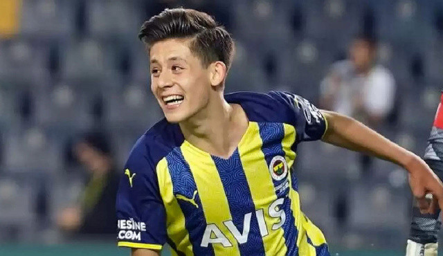 Arda Güler'in fiyatını Mensah belirledi: 100 milyon paunt! Arda Güler'in fiyatını Mensah belirledi: 100 milyon paunt!