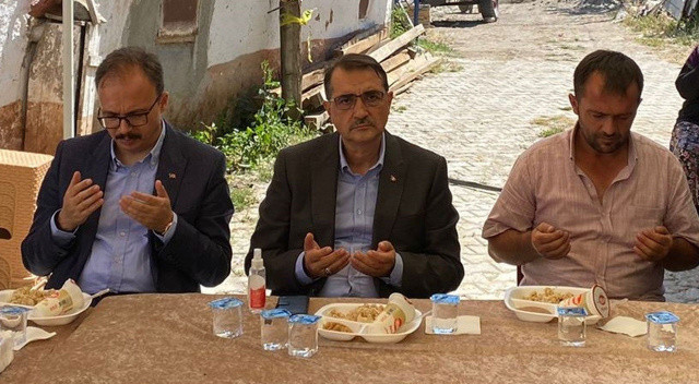 Bakan Dönmez açıkladı: Selzedelere destek yardım ödeneği yapılacak Bakan Dönmez açıkladı: Selzedelere destek yardım ödeneği yapılacak