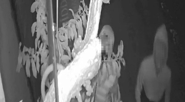 Bir garip hırsızlık: Bin liralık dondurma çaldılar Bir garip hırsızlık: Bin liralık dondurma çaldılar