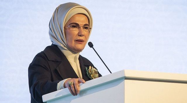 Emine Erdoğan'dan 15 Temmuz paylaşımı Emine Erdoğan'dan 15 Temmuz paylaşımı