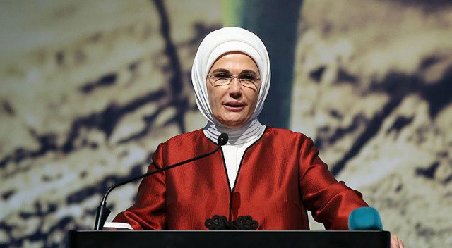 Emine Erdoğan: Dünya bir savaş ve yıkım yeri olmamalı Emine Erdoğan: Dünya bir savaş ve yıkım yeri olmamalı