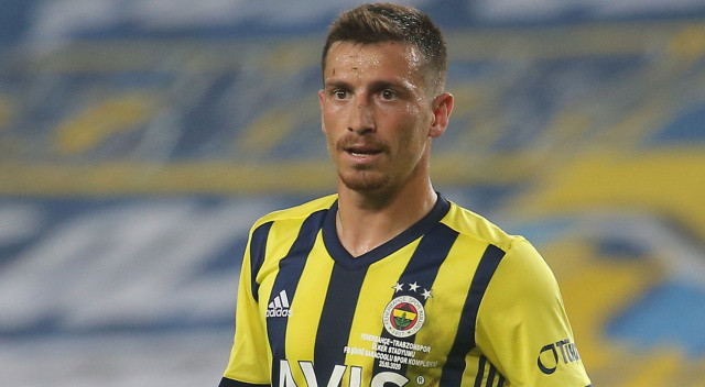 Fenerbahçe’de sakatlık şoku! Mert Hakan Yandaş kamptan ayrılarak İstanbul’a döndü