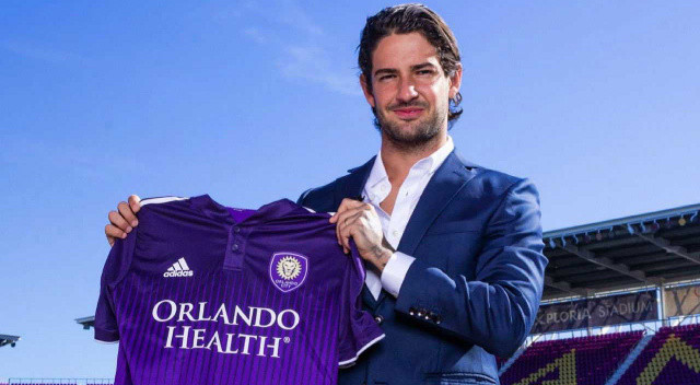 Galatasaray yıllarca istedi alamadı, Konyaspor Alexandre Pato bombasını patlatıyor! Galatasaray yıllarca istedi alamadı, Konyaspor Alexandre Pato bombasını patlatıyor!