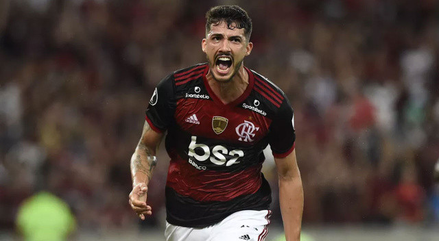 Gustavo Henrique resmen Fenerbahçe'de... Uçaktayken açıklandı Gustavo Henrique resmen Fenerbahçe'de... Uçaktayken açıklandı