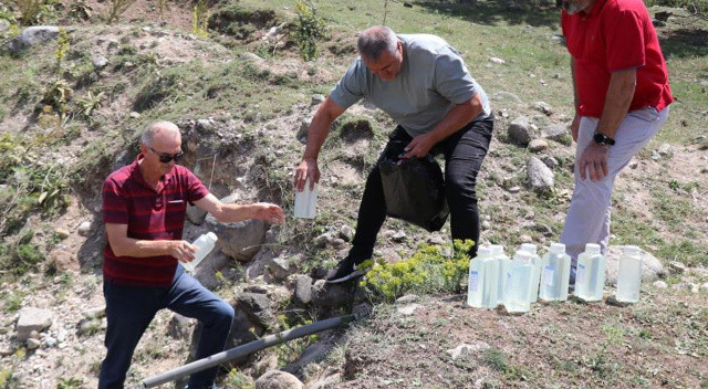 İçme suyundan zehirlenenlerin sayısı artıyor! Vakalar 130'a yükseldi İçme suyundan zehirlenenlerin sayısı artıyor! Vakalar 130'a yükseldi