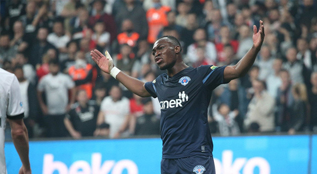 Jackson Muleka Beşiktaş'a 5 yıllık imzayı attı! Kartal'ın hücum hattı ateş ediyor... Jackson Muleka Beşiktaş'a 5 yıllık imzayı attı! Kartal'ın hücum hattı ateş ediyor...