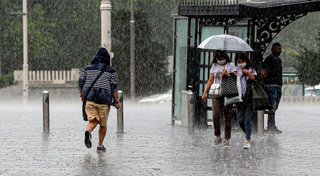 Meteoroloji'den İstanbul dahil 25 il için çok kuvvetli yağış uyarısı Meteoroloji'den İstanbul dahil 25 il için çok kuvvetli yağış uyarısı
