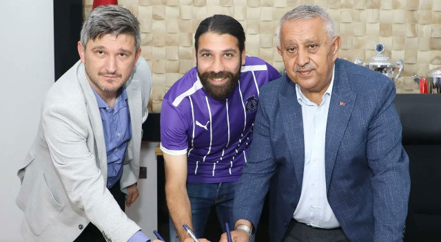 Olcay Şahan'ı futbola geri döndüren teklif Afjet Afyonspor'dan geldi... 1 yıllık sözleşme imzaladı Olcay Şahan'ı futbola geri döndüren teklif Afjet Afyonspor'dan geldi... 1 yıllık sözleşme imzaladı