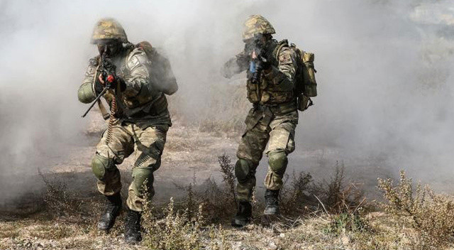 Suriye'nin kuzeyinde PKK'ya 'demir yumruk': 11 terörist etkisiz hale getirildi Suriye'nin kuzeyinde PKK'ya 'demir yumruk': 11 terörist etkisiz hale getirildi