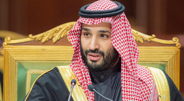 Suudi Arabistan Veliaht Prensi Selman'dan petrol açıklaması: 'Günlük 13 milyon varile çıkacak' Suudi Arabistan Veliaht Prensi Selman'dan petrol açıklaması: 'Günlük 13 milyon varile çıkacak'
