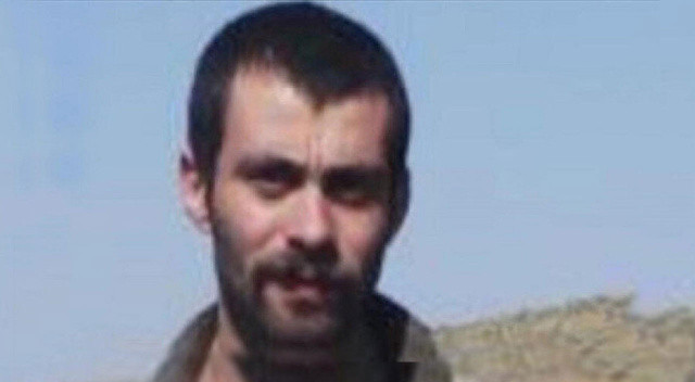 Teslim olan PKK'lı terörist bir bir anlattı! Kırmızı kategorideki teröristin öldürüldüğü ortaya çıktı Teslim olan PKK'lı terörist bir bir anlattı! Kırmızı kategorideki teröristin öldürüldüğü ortaya çıktı