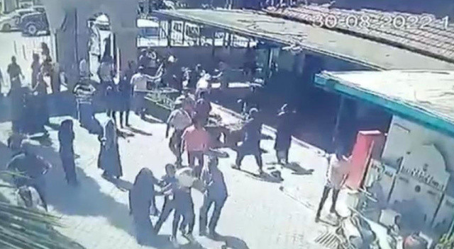 Cenaze töreninde kan aktı! Mezarlıktaki tartışma kavgaya döndü, tüfekle ateş açtı Cenaze töreninde kan aktı! Mezarlıktaki tartışma kavgaya döndü, tüfekle ateş açtı
