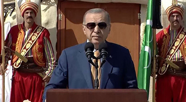Cumhurbaşkanı Erdoğan'dan yeni harekat mesajı: Bir gece ansızın gelebiliriz Cumhurbaşkanı Erdoğan'dan yeni harekat mesajı: Bir gece ansızın gelebiliriz
