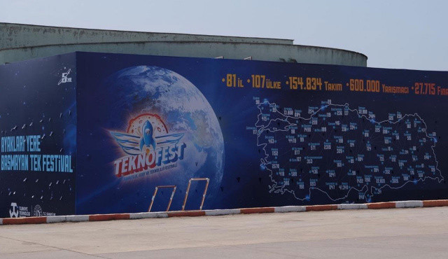 Karadeniz'de tekno şov zamanı Karadeniz'de tekno şov zamanı