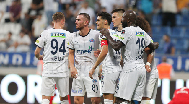 Kasımpaşa 4. haftada Hatayspor 1-0 mağlup etti! Hajradinovic'ten üçlük Kasımpaşa 4. haftada Hatayspor 1-0 mağlup etti! Hajradinovic'ten üçlük