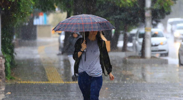 Meteoroloji'den 18 kente sağanak uyarısı! Kuvvetli geliyor (20 Ağustos 2022 hava durumu) Meteoroloji'den 18 kente sağanak uyarısı! Kuvvetli geliyor (20 Ağustos 2022 hava durumu)