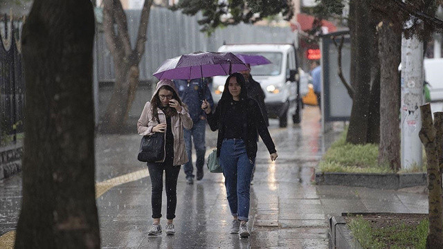 Meteoroloji saat verip uyardı: 2 bölge, 9 ilde sağanak (18 Ağustos 2022)