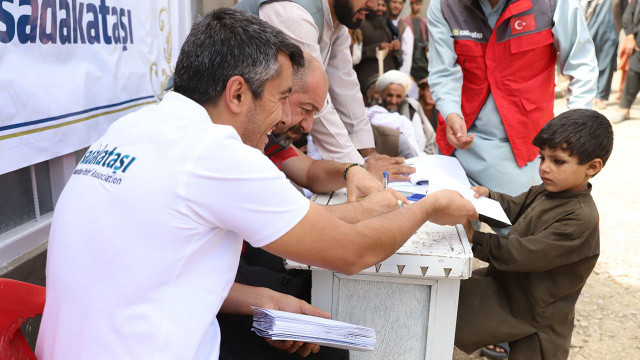 Sadakataşı Afganistan’a insani yardım ulaştırdı