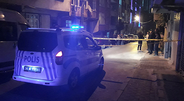 Şişli'de iki aile arasında silahlı kavga: 1'i polis 2 yaralı Şişli'de iki aile arasında silahlı kavga: 1'i polis 2 yaralı
