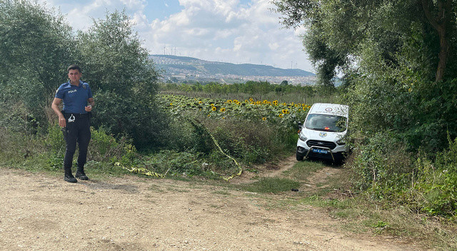 Tarlasını sulamak isterken ağaçların arasında ceset buldu
