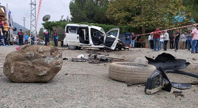 Trabzon’da feci kaza: Çiçeği burnunda çifti ölüm ayırdı Trabzon’da feci kaza: Çiçeği burnunda çifti ölüm ayırdı