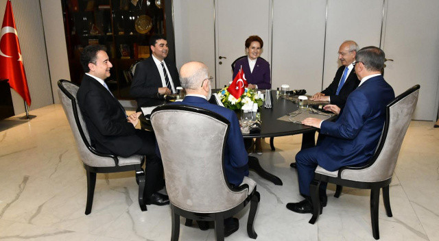 'Çoklu aday' gündemde! Altılı masa üç isimle yola çıkabilir 'Çoklu aday' gündemde! Altılı masa üç isimle yola çıkabilir