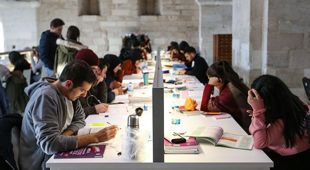 Ağustos’ta en fazla üniversite eğitimi cep yaktı Ağustos’ta en fazla üniversite eğitimi cep yaktı