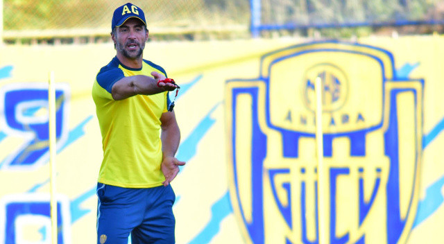 Ankaragücü habeleri... Ömer Erdoğan: Futbolcuları Beşiktaş maçına motive etmeme gerek yok Ankaragücü habeleri... Ömer Erdoğan: Futbolcuları Beşiktaş maçına motive etmeme gerek yok