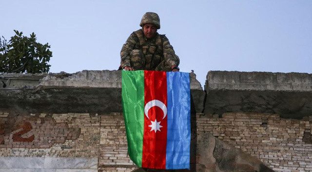 Azerbaycan çatışmalarda yaralanan asker sayısını açıkladı