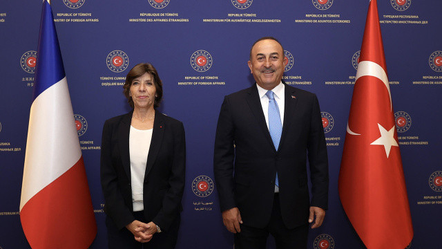 Bakan Çavuşoğlu: Macron, sömürgeci geçmişinden ders alsın Bakan Çavuşoğlu: Macron, sömürgeci geçmişinden ders alsın
