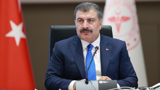Bakan Koca'dan ambulansın önünü kesen sürücü açıklaması: 'Arada kilometrelerce fark var' deyip tepki gösterdi Bakan Koca'dan ambulansın önünü kesen sürücü açıklaması: 'Arada kilometrelerce fark var' deyip tepki gösterdi
