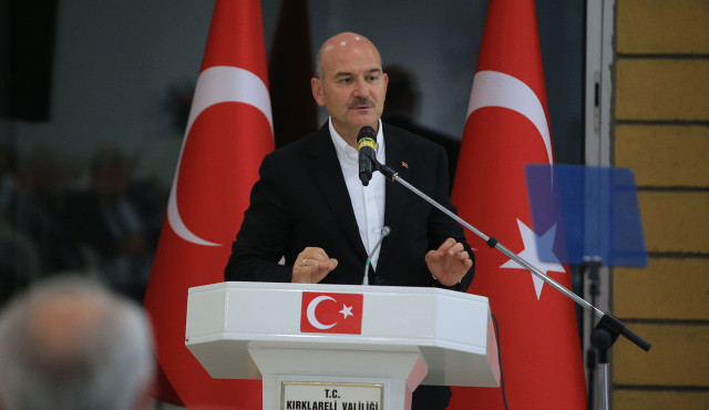 Bakan Soylu: Tıpış tıpış Erdoğan'ın ayağına geldiler Bakan Soylu: Tıpış tıpış Erdoğan'ın ayağına geldiler