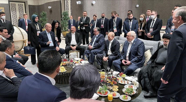 Dünya basınına da damga vurmuştu! Cumhurbaşkanı Erdoğan o anları anlattı: Bizimki 6 kişilik masa değil Dünya basınına da damga vurmuştu! Cumhurbaşkanı Erdoğan o anları anlattı: Bizimki 6 kişilik masa değil