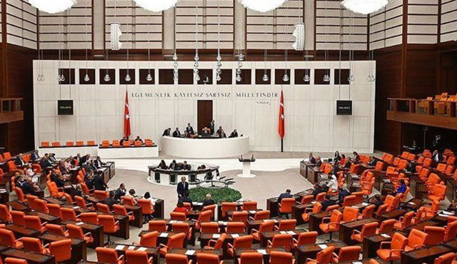 Her kesime müjde... Meclis'in ilk gündemi torba yasa Her kesime müjde... Meclis'in ilk gündemi torba yasa