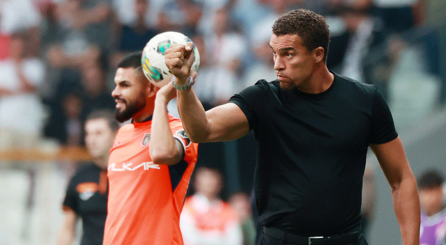 Ismael ile el ele! Beşiktaşlı futbolcular hocalarına sahip çıktı Ismael ile el ele! Beşiktaşlı futbolcular hocalarına sahip çıktı