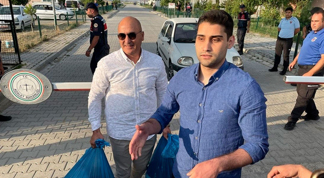 Kadir Şeker ile ilgili yeni gelişme: Her iki tarafın avukatları Yargıtay'a başvurdu. Kadir Şeker ile ilgili yeni gelişme: Her iki tarafın avukatları Yargıtay'a başvurdu.