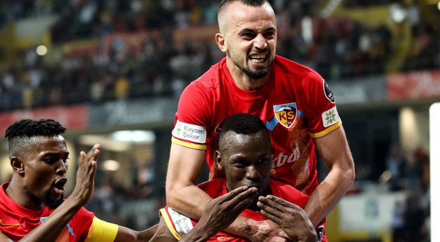 Kayserispor Antalyaspor engelini tek golle geçti, evinde 3 maçta 9 puan topladı