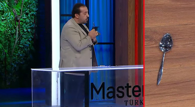 MasterChef’te Mehmet Yalçınkaya sezonun ilk kaşığını attı… “Çok üst düzey bir sunum, tebrik ediyoruz” MasterChef’te Mehmet Yalçınkaya sezonun ilk kaşığını attı… “Çok üst düzey bir sunum, tebrik ediyoruz”