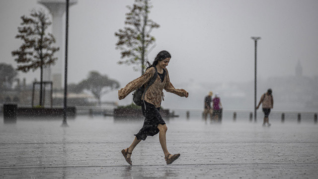 Meteoroloji bölge bölge uyardı: 19 ilde sağanak alarmı (14 Eylül 2022 hava durumu) Meteoroloji bölge bölge uyardı: 19 ilde sağanak alarmı (14 Eylül 2022 hava durumu)