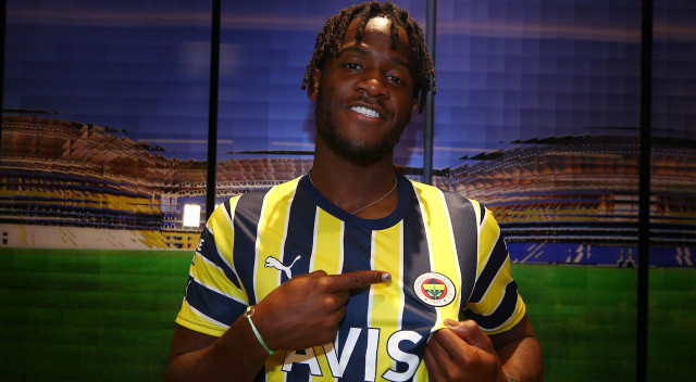 Michy Batshuayi resmen Fenerbahçe&#039;de! Sözleşme detaylar belli oldu, video geldi...