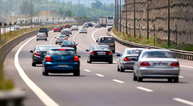 Milyonlarca araç sahibini ilgilendiriyor! Tarih belli oldu: Trafik sigortasına yeni düzenleme geliyor Milyonlarca araç sahibini ilgilendiriyor! Tarih belli oldu: Trafik sigortasına yeni düzenleme geliyor