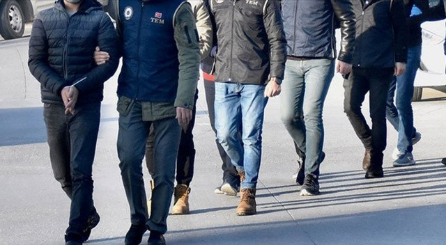 Önce Ankara şimdi İstanbul… 4 ilde eş zamanlı FETÖ operasyonu: 13 gözaltı Önce Ankara şimdi İstanbul… 4 ilde eş zamanlı FETÖ operasyonu: 13 gözaltı