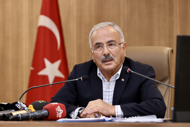 Rekabet Kurumu, fındık fiyatına müdahale eden İtalyan firması Ferrero için harekete geçti Başkan Hilmi Güler duyurdu Rekabet Kurumu, fındık fiyatına müdahale eden İtalyan firması Ferrero için harekete geçti Başkan Hilmi Güler duyurdu