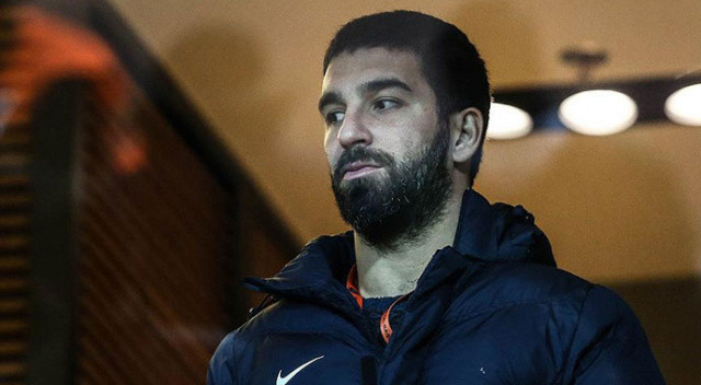 Son dakika: Arda Turan futbolu bıraktı! Galatasaray&#039;ın efsanesinden radikal karar