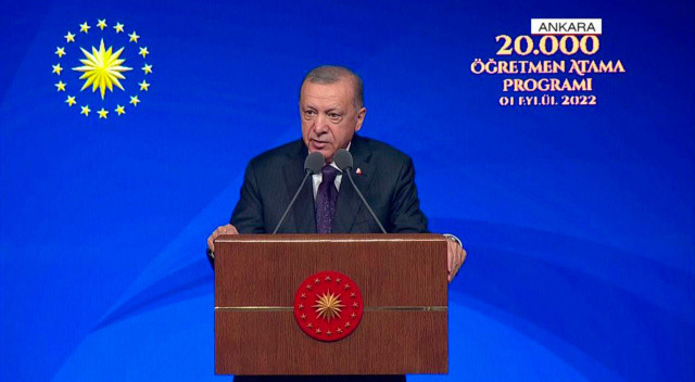 Cumhurbaşkanı Erdoğan'dan boykot çağrılarına tepki: Öğretmenlerin siyasi malzeme yapılması doğru değil Cumhurbaşkanı Erdoğan'dan boykot çağrılarına tepki: Öğretmenlerin siyasi malzeme yapılması doğru değil